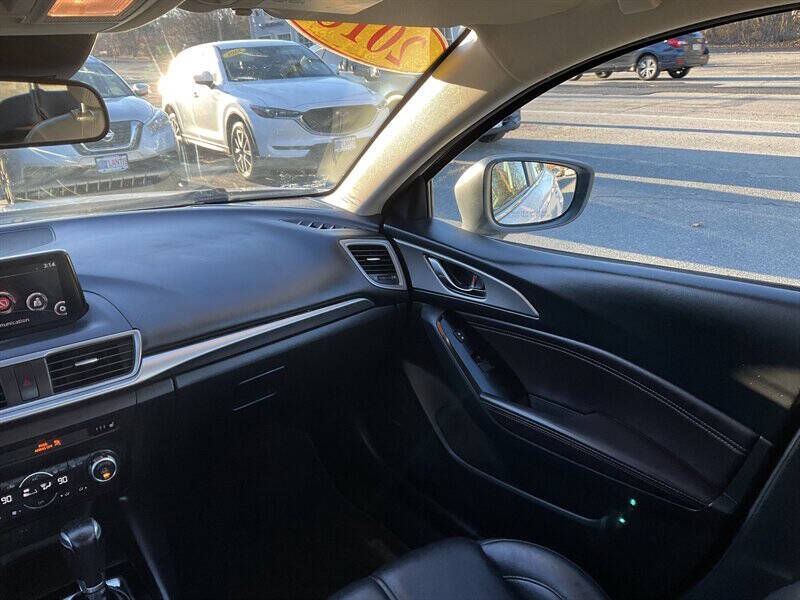 2018 Mazda MAZDA3 Touring