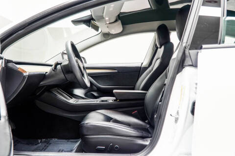 2021 Tesla Model 3 Standard Range Plus