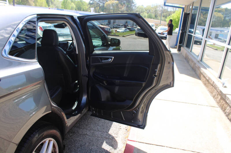 2022 Ford Edge SEL