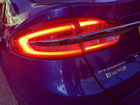 2018 Ford Fusion Energi SE Luxury