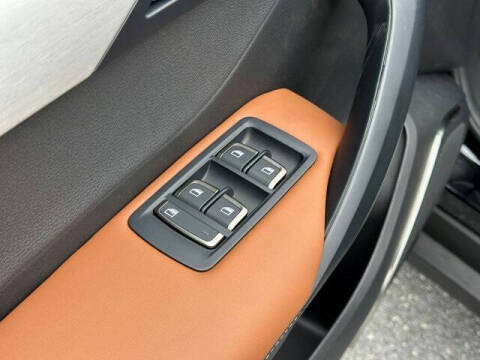 2025 VinFast VF8 Plus