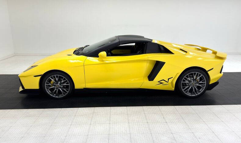 2020 Lamborghini Aventador