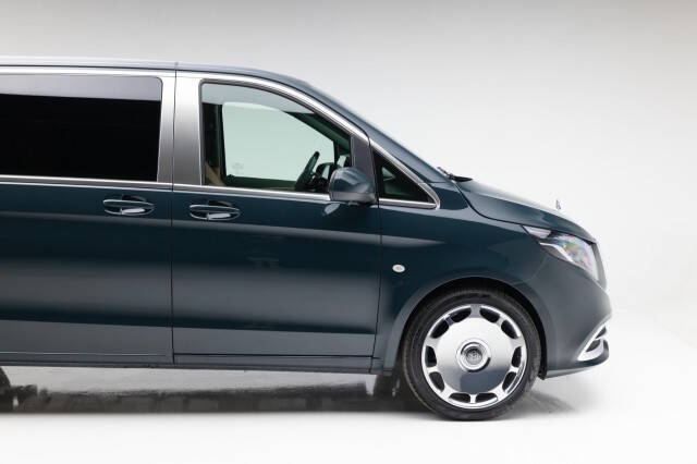 2022 Mercedes-Benz Metris Passenger
