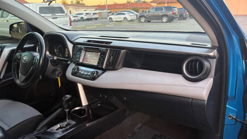 2017 Toyota RAV4 XLE