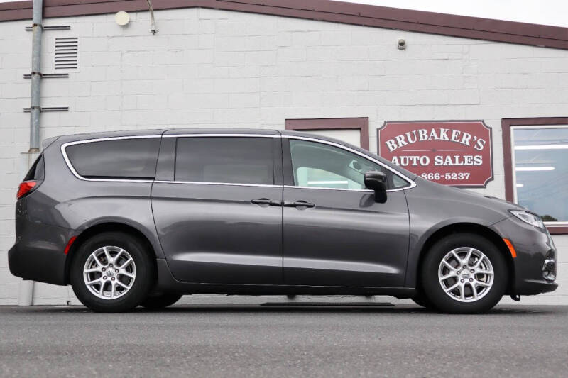 2023 Chrysler Pacifica Touring L