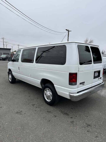 2012 Ford E-Series E-350 SD XLT