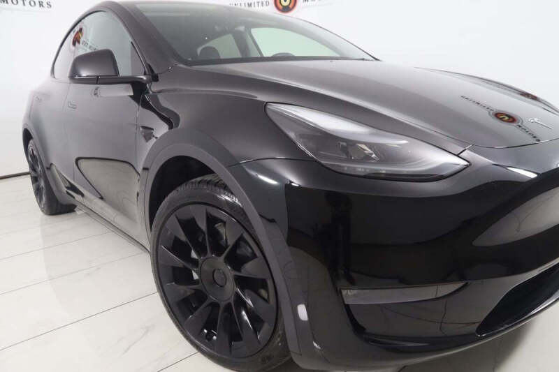 2025 Tesla Model Y Long Range