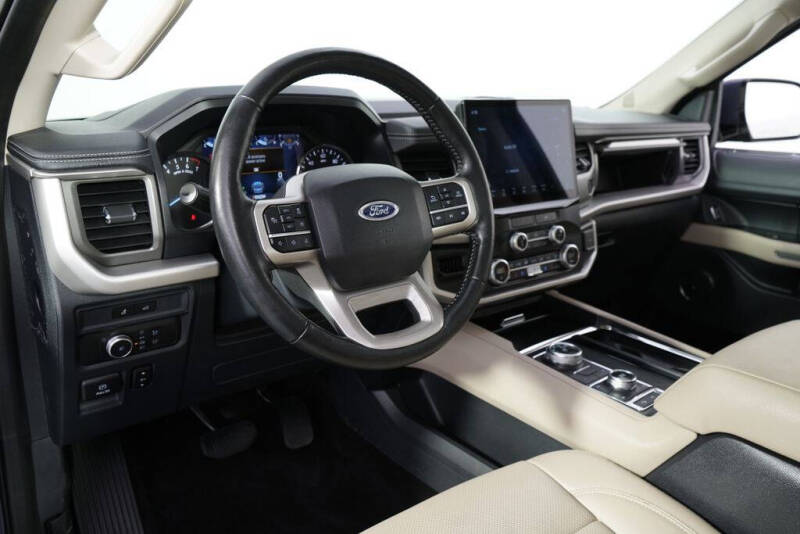 2022 Ford Expedition XLT