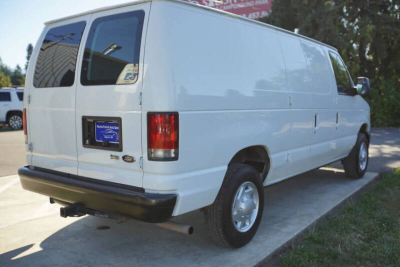 2014 Ford E-Series E-150