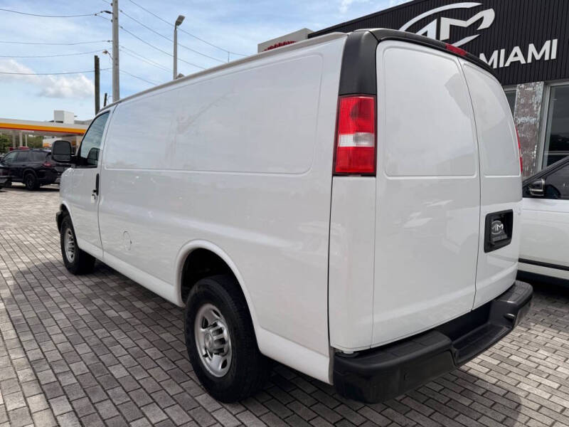 2021 Chevrolet Express 2500
