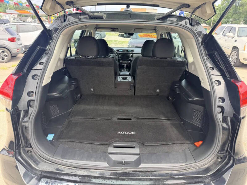 2019 Nissan Rogue S