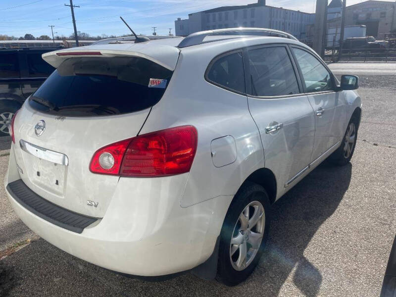 2011 Nissan Rogue SV