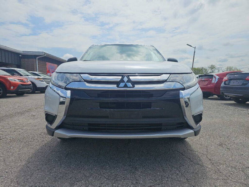 2016 Mitsubishi Outlander ES