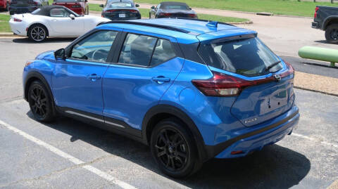 2023 Nissan Kicks SR
