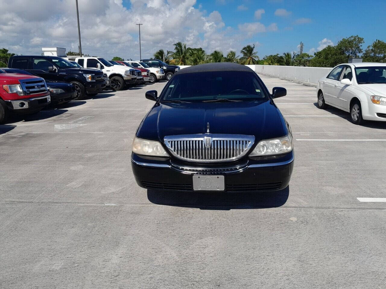 2003 Lincoln Town Car  - $5,450