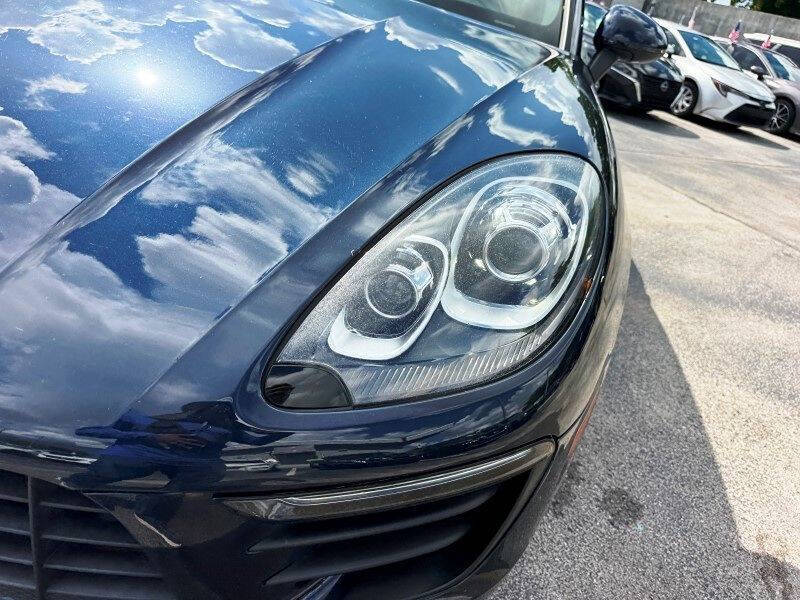 2017 Porsche Macan