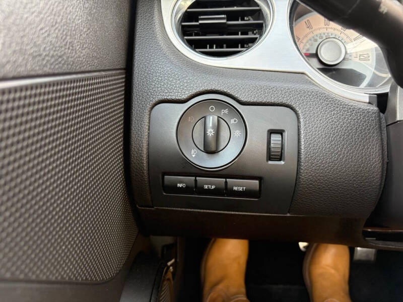 2010 Ford Mustang V6