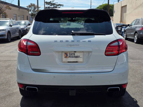 2014 Porsche Cayenne Platinum