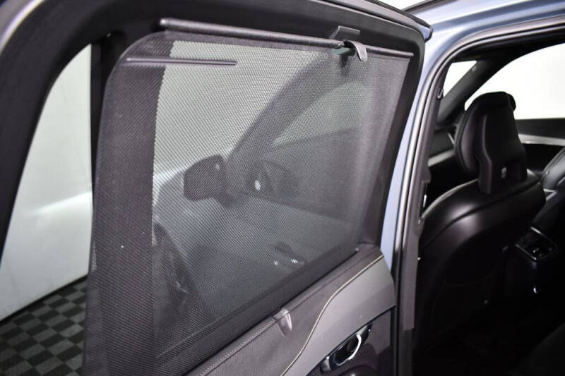 2020 Volvo XC90 T6 R-Design