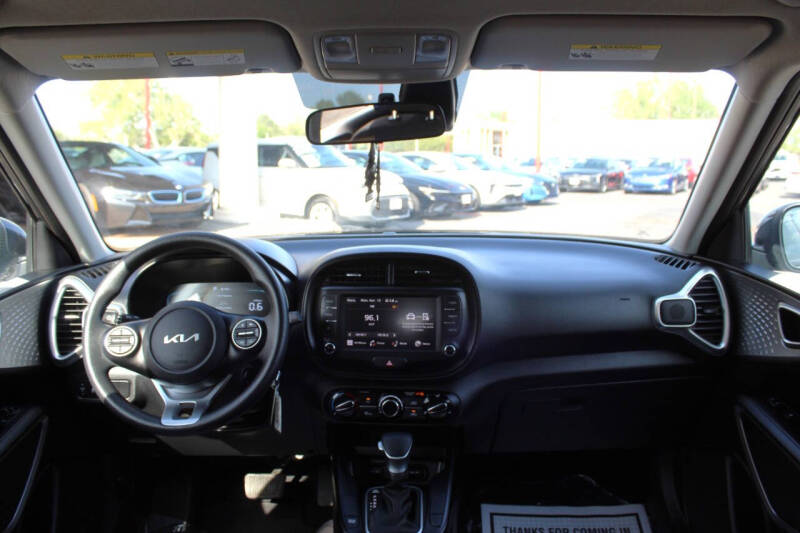 2025 Kia Soul LX