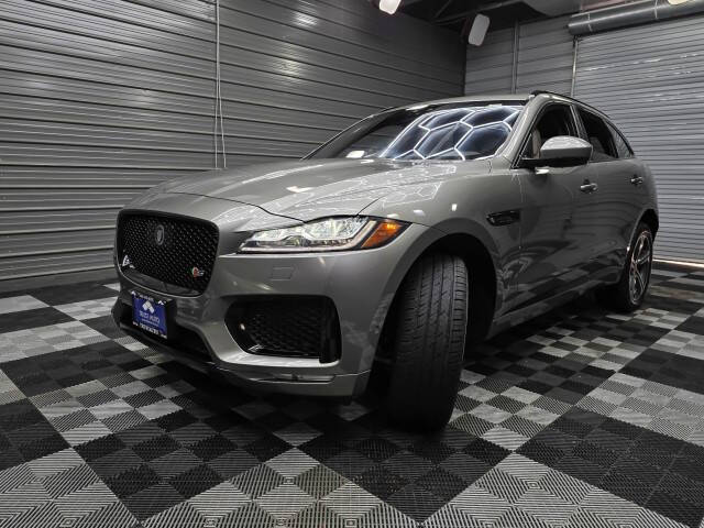 2019 Jaguar F-PACE S