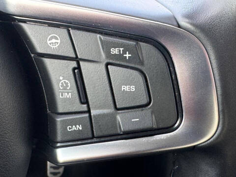 2020 Jaguar E-PACE P250 SE