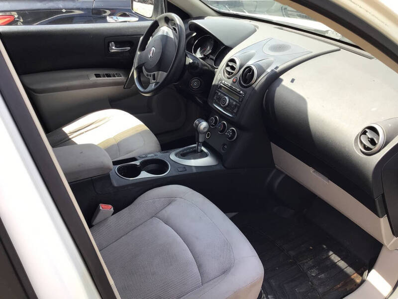 2012 Nissan Rogue S