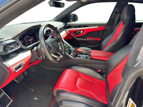 2020 Lamborghini Urus