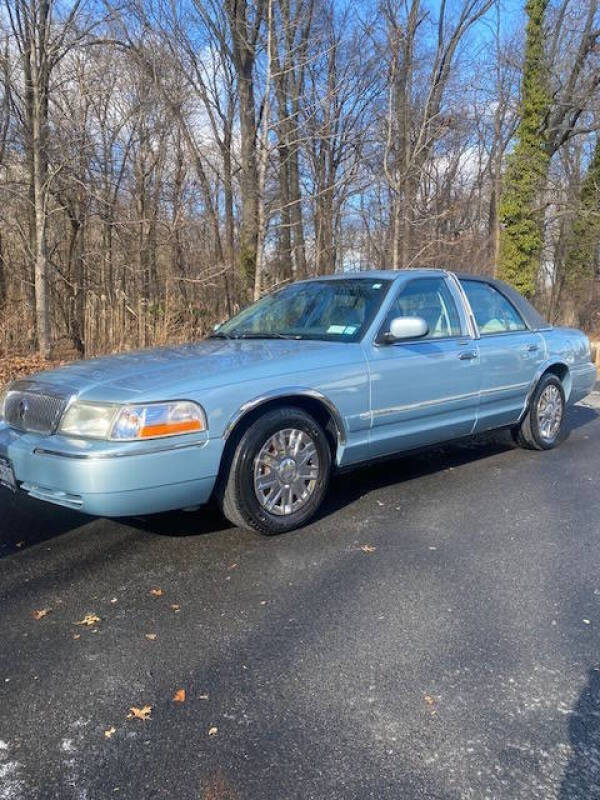 2005 Mercury Grand Marquis for sale at Island Classics & Customs Internet Sales in Staten Island NY