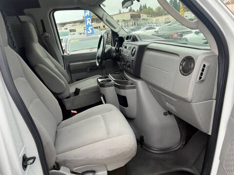 2011 Ford E-Series E-150