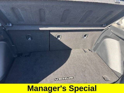 2024 Hyundai Venue SEL