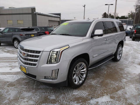 2017 Cadillac Escalade Luxury