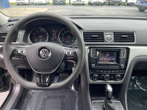 2016 Volkswagen Passat 1.8T S