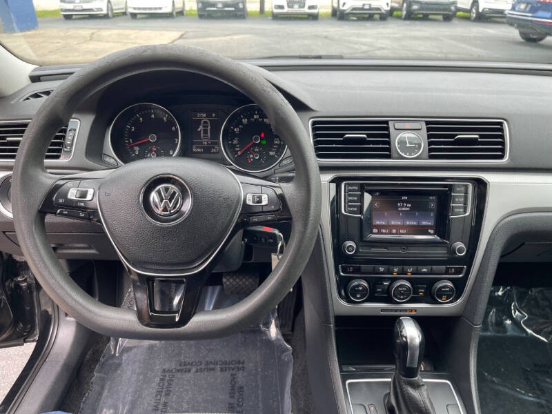 2016 Volkswagen Passat 1.8T S