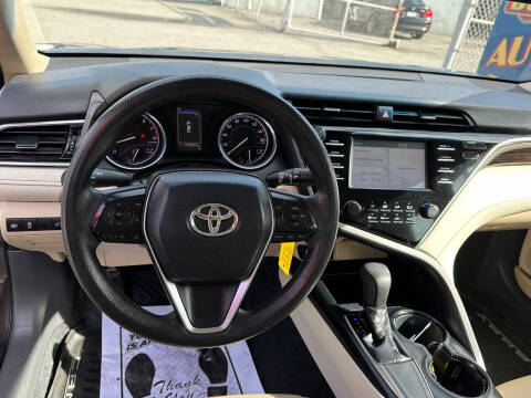 2018 Toyota Camry LE