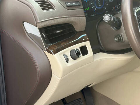 2017 Cadillac Escalade ESV Luxury