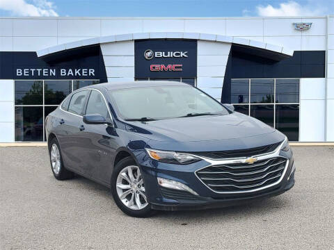 2022 Chevrolet Malibu for sale at Betten Baker Preowned Center in Twin Lake MI