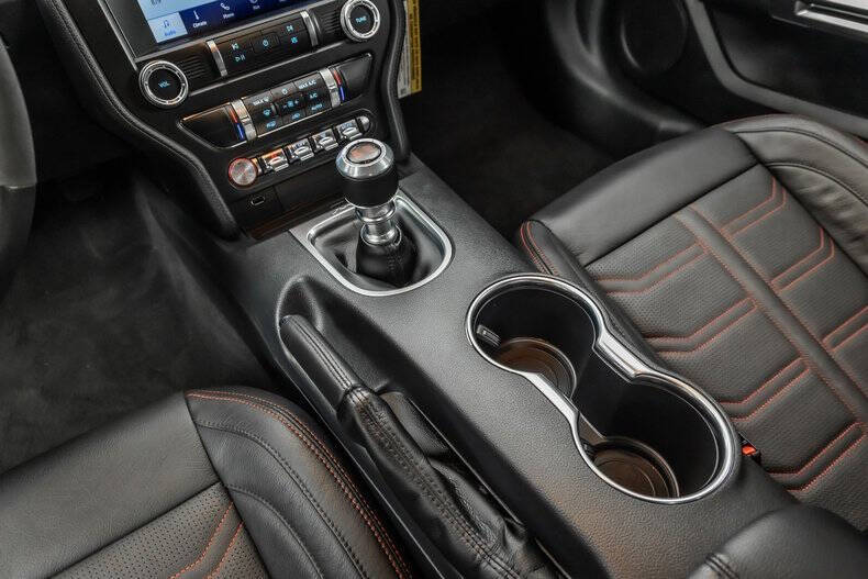 2022 Ford Mustang