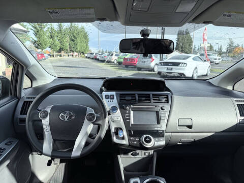 2012 Toyota Prius v Five