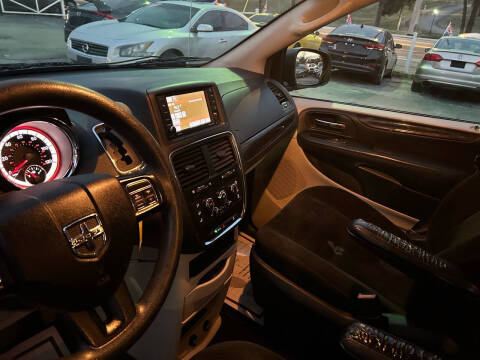 2018 Dodge Grand Caravan SE Plus