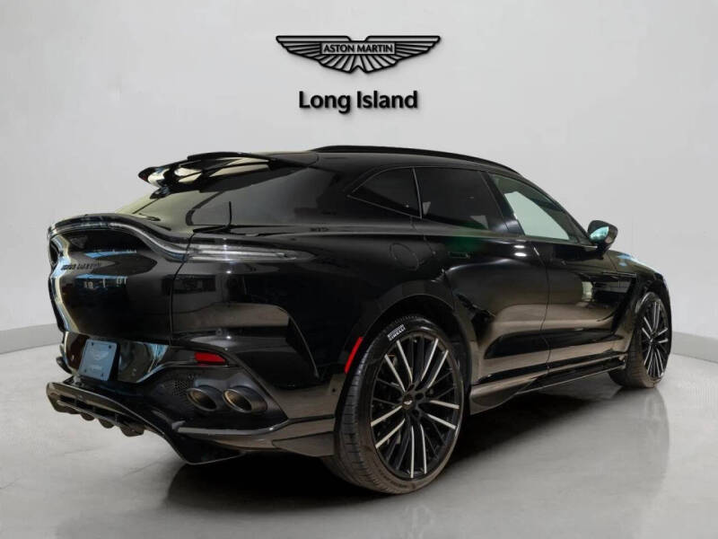 2025 Aston Martin DBX 707