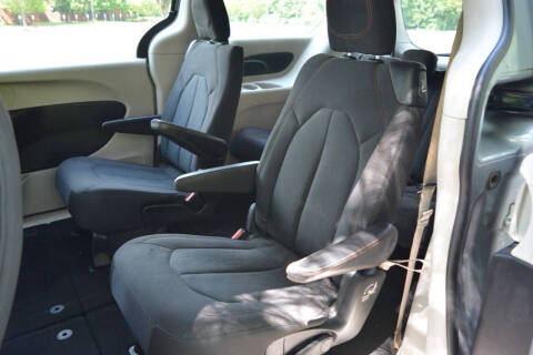 2017 Chrysler Pacifica Touring