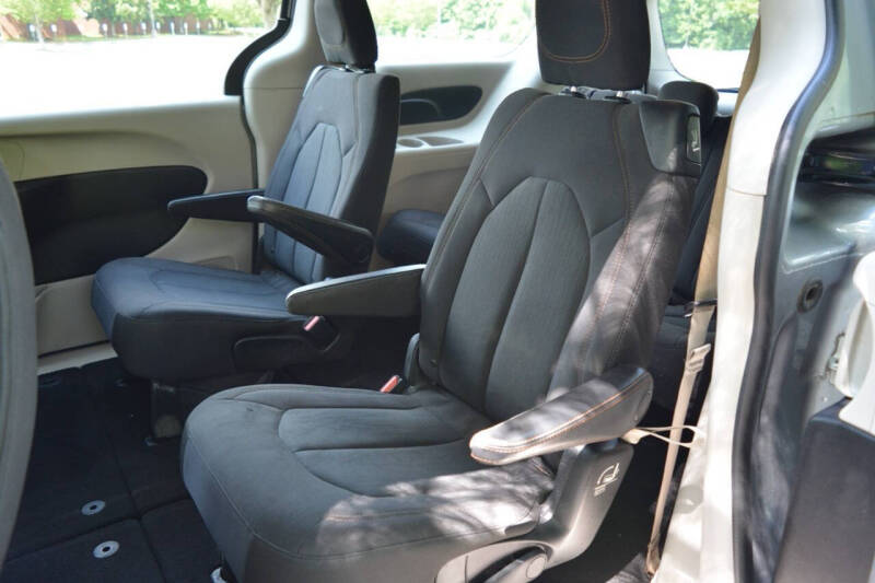 2017 Chrysler Pacifica Touring