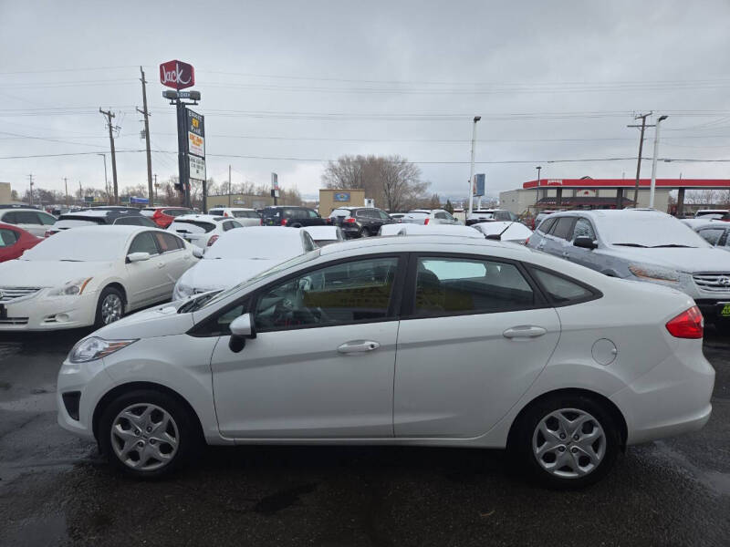 2012 Ford Fiesta SE