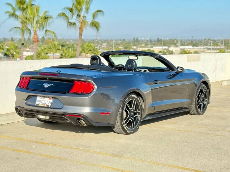 2020 Ford Mustang