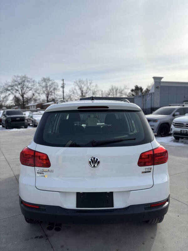 2017 Volkswagen Tiguan 2.0T Limited S 4Motion