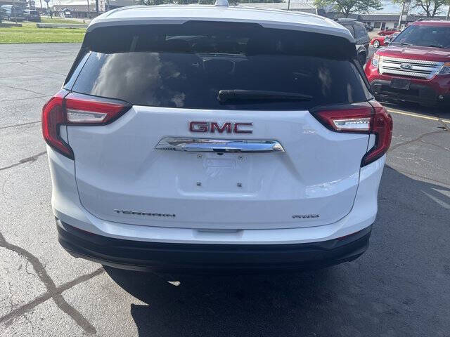 2023 GMC Terrain SLE