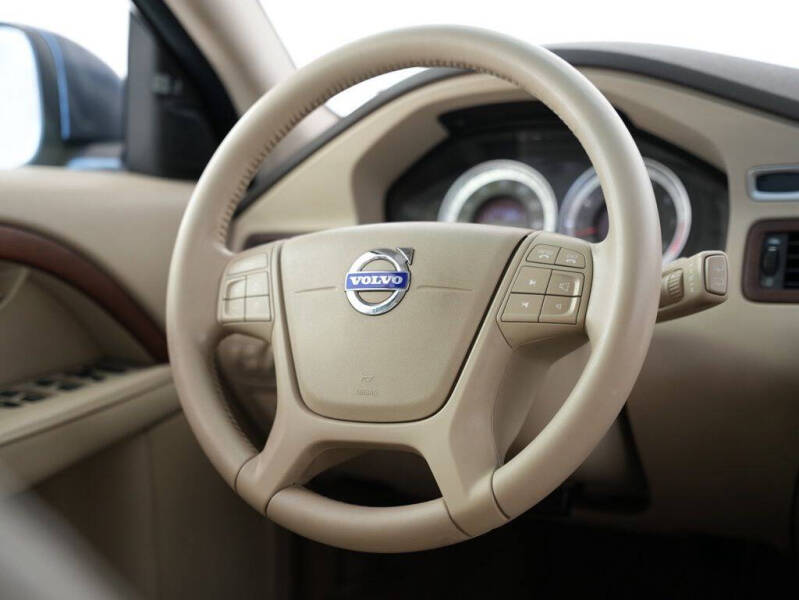 2011 Volvo XC70 3.2