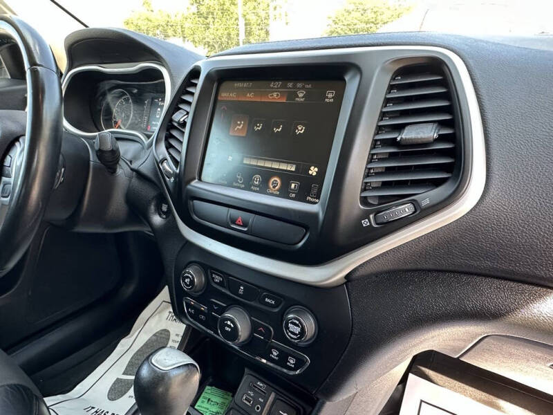 2018 Jeep Cherokee Latitude Plus