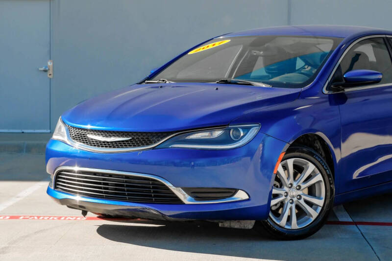 2017 Chrysler 200 Limited Platinum